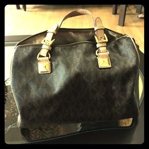Micheal Kors handbag